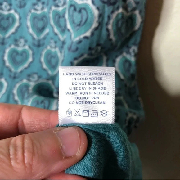 Roller Rabbit Soft Turquoise Green Dress with Pom Tassel Bottom Edge Size Medium - Picture 8 of 8